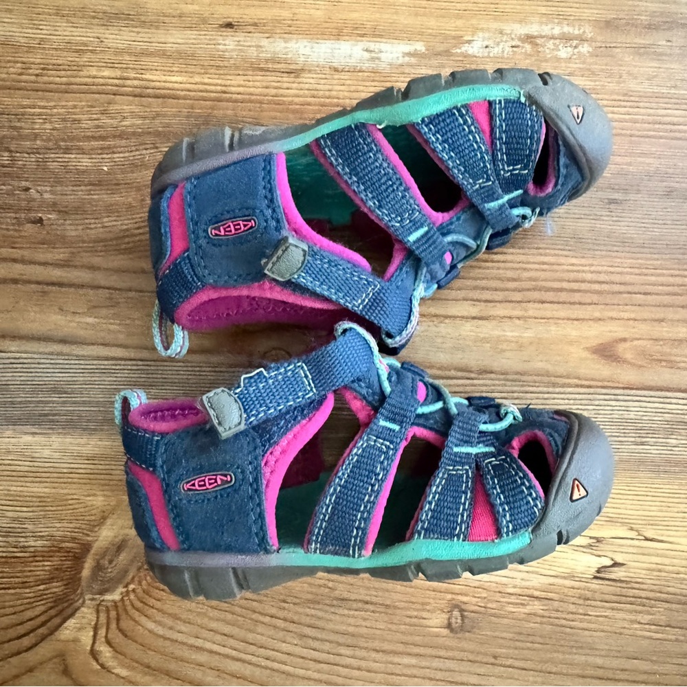Keen Kids Navy and Fuchsia Sandals